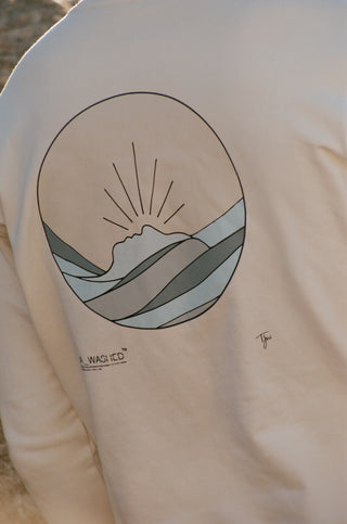 Unisex organic cotton sweater featuring Tom Jean Webb’s “Calling” artwork in blue and sand tones. Lightweight fleece inner, relaxed fit, biodegradable and ethically made in Portugal.